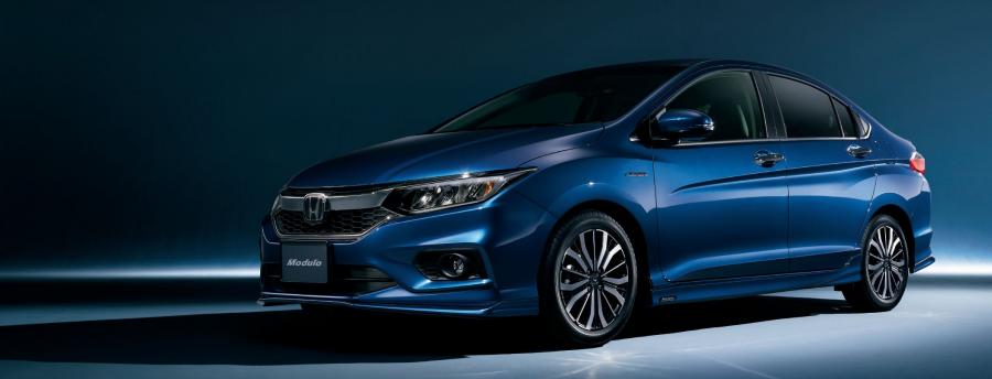 Honda Grace Hybrid Black Style by Modulo '2018
